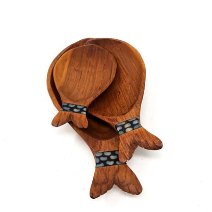 Salad wooden bowl